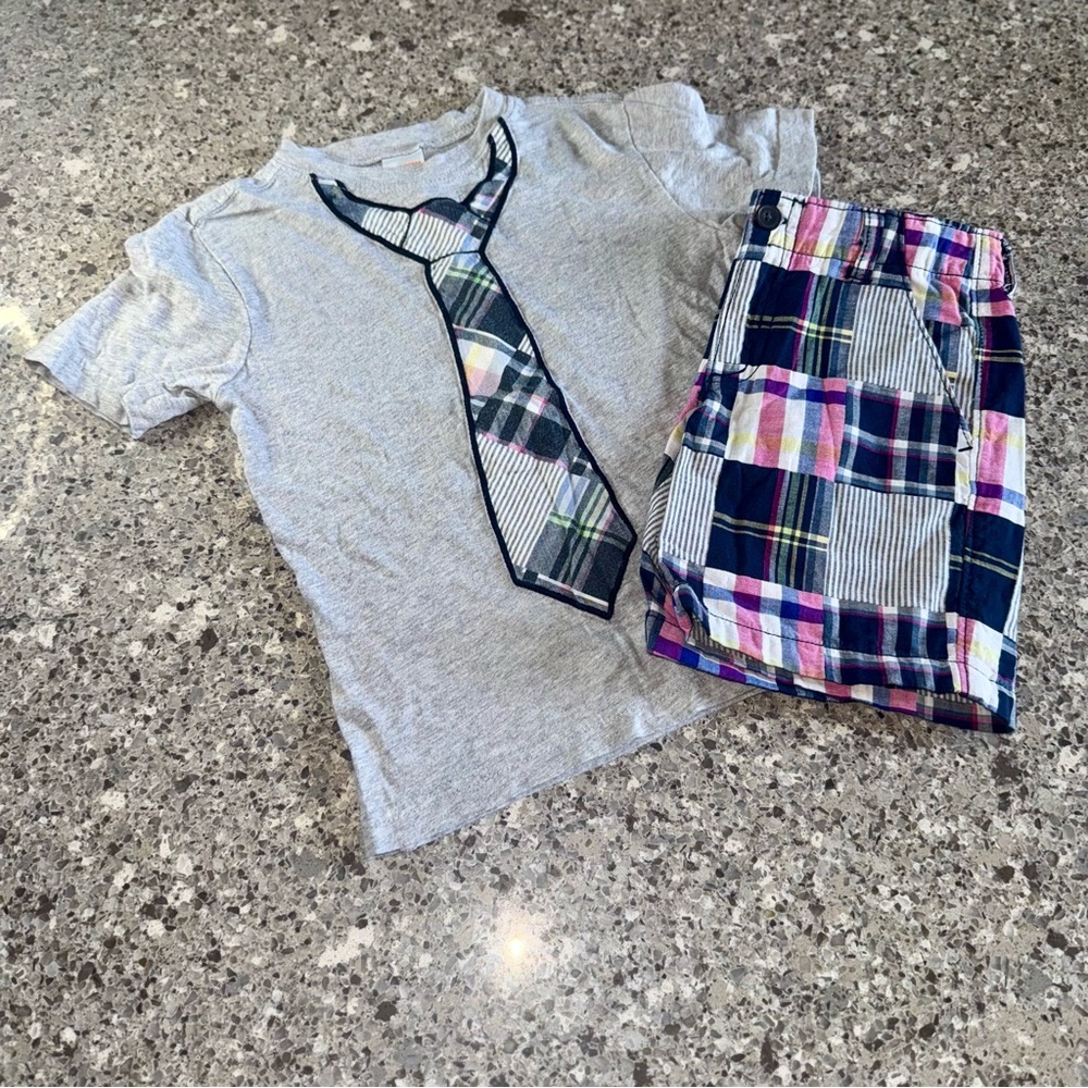 Gymboree l Gray “Tie” T-Shirt & Plaid Shorts Set l Boy’s Size 3T